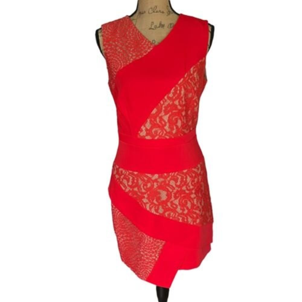 BCBGMaxAzria Women’s Size 8 Dahlia Asymmetrical Lace Dress